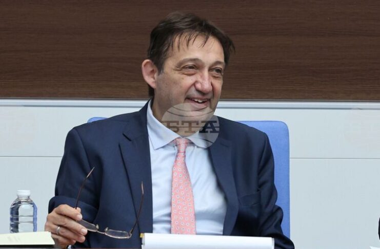 В рамките на мандата на правителството магистрала „Хемус“ ще бъде изградена до Велико Търново, каза регионалният министър