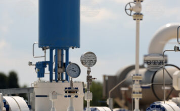 Няма повод за тревога за газовите доставки: Хранилищата в ЕС могат да бъдат запълнени до 80% преди зимата природен газ