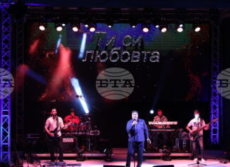 Веселин Маринов ще изнесе концерт в курортен комплект Албена тази вечер