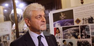 „Светъл път към звездите!“, написа по повод кончината на Александър Александров кметът на родния му град Омуртаг