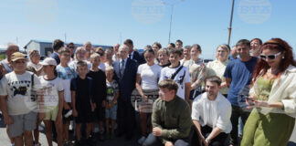 Руският президент Владимир Путин по време на посещението си на Курилските острови - на остров Итуруп, 13 август 2026 г.