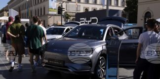 Делът на регистрациите на нови електромобили в Европа надхвърли 25 на сто през юли заради значителни ръстове във Франция и Германия