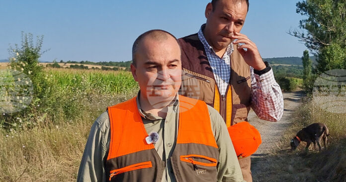 До момента няма открити остатъци от пестициди в проверяваните плодове и зеленчуци, каза земеделският министър Пламен Абровски