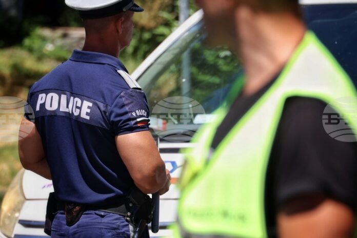 Двама души са пострадали при верижна катастрофа между три автомобила Двама души са пострадали при верижна катастрофа между три автомобила в района на село Говедаре