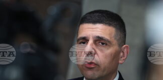 Ивайло Мирчев пусна парламентарно питане до МВР за арест на жена в Струмяни по време на посещение на премиера