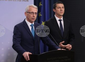 Изказването на Радев е напълно неадекватно, коментира Николай Денков думи на премиера, свързани с убийството в Пловдив Изказването на Радев е напълно неадекватно, коментира Николай Денков думи на премиера, свързани с убийството в Пловдив