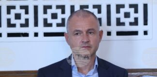 Изпълнителният директор на „Музикаутор“ Иван Димитров предложи на Комисията по културата и медиите да изслуша представителите на Организацията за колективно управление на права