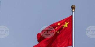 Китай отхвърли американските обвинения за принудителен труд след разширяването на санкционния списък