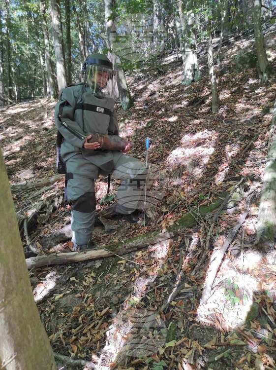 Контролирано взривяване на боеприпаси ще бъде извършено край село Белица утре
