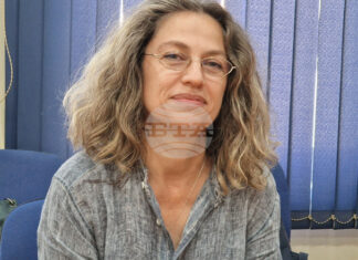 Красимира Чалъкова говори за шуменския художник Никола Михайлов на дискусията за Пенчо Славейков и модернизма в Шумен Красимира Чалъкова говори за шуменския художник Никола Михайлов на дискусията за Пенчо Славейков и модернизма в Шумен