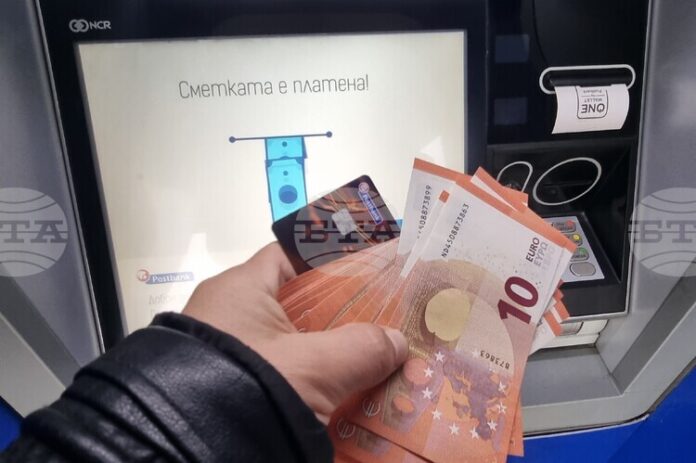 КЗП е извършила над 14 500 проверки през периода на двойното обозначение на цените, наложените санкции са за 1,31 млн. евро