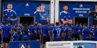 Левски отново пусна колекционерски шал и мачова програма за мача с Кайрат от Шампионската лига