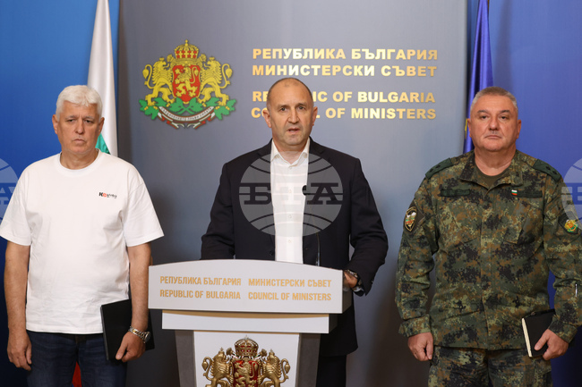 премиерът Румен Радев
