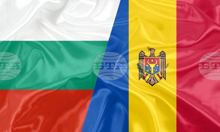 Министър-председателят на Молдова Василе Тофан разговаря с българския си колега Румен Радев