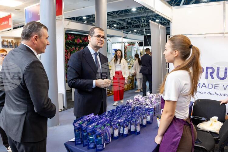 МОЛДПРЕС: Молдовският премиер присъства на откриването на националнo изложение на местни продукти