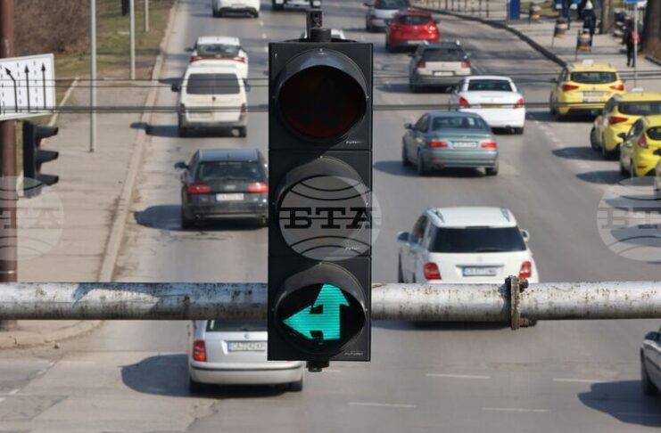 На 8 и 9 август временно се променят маршрутите на автобусни линии 111 и 314 и се забранява движението по ул. „Донка Ушлинова“