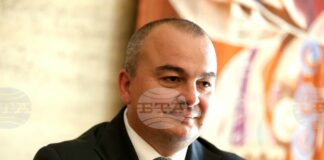 Надяваме се „справедливата цена“ да има изключително дисциплиниращ ефект, каза министър Пламен Абровски