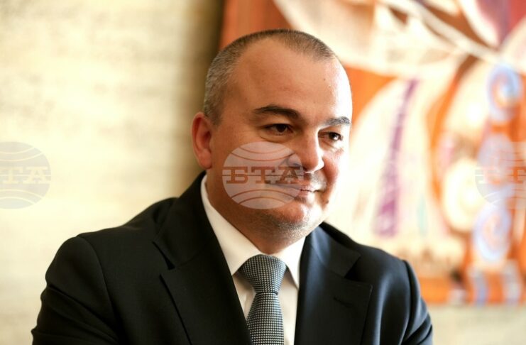 Надяваме се „справедливата цена“ да има изключително дисциплиниращ ефект, каза министър Пламен Абровски