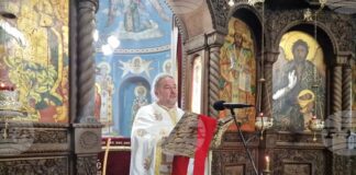 Нито богатството, нито бедността определят мястото ни пред Бога, каза пред миряните в Търговище отец Бисер Христов