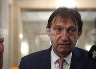 Обиколката на министър Иван Шишков в рамките на инициативата „Регионите говорят“ продължава днес в областите Шумен и Плевен