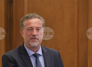 Правосъдието се гради на личната отговорност, коментира вицепремиерът Иво Христов във връзка с убийството на мъж в Пловдив Правосъдието се гради на личната отговорност, коментира вицепремиерът Иво Христов във връзка с убийството на мъж в Пловдив
