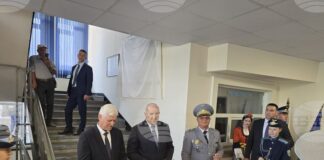 Премиерът Румен Радев и военният министър Димитър Стоянов откриха в Плевен барелефи на Цветан Лазаров и Асен Йорданов