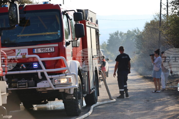 През изминалото денонощие са потушени 151 пожара в страната, пострадал е един човек