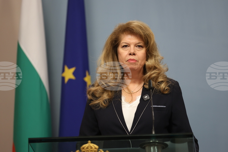 Президентът Илияна Йотова ще участва в честването на 149 г. от Шипченската епопея и на Националния тракийски събор на Петрова нива