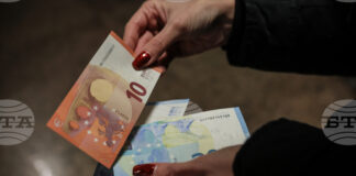 Сроковете за разплащане между компаниите в България продължават да се удължават, показва анализ