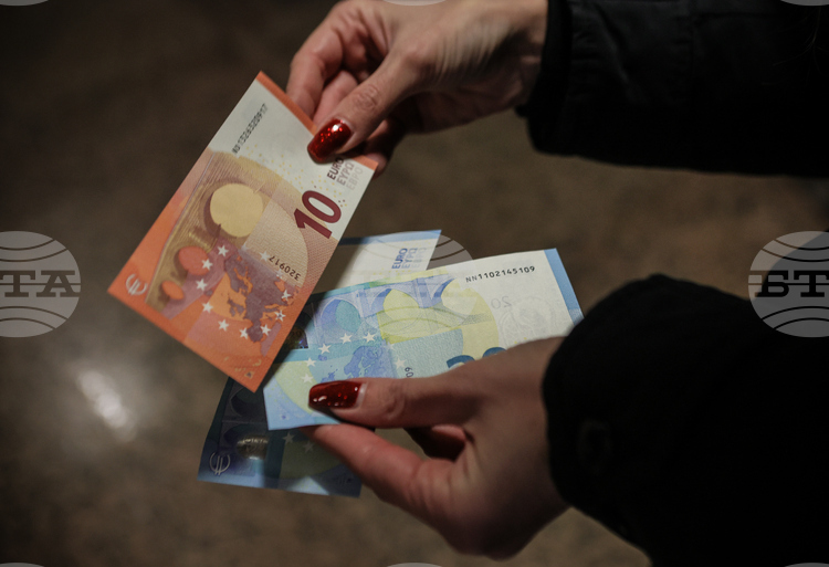 Сроковете за разплащане между компаниите в България продължават да се удължават, показва анализ