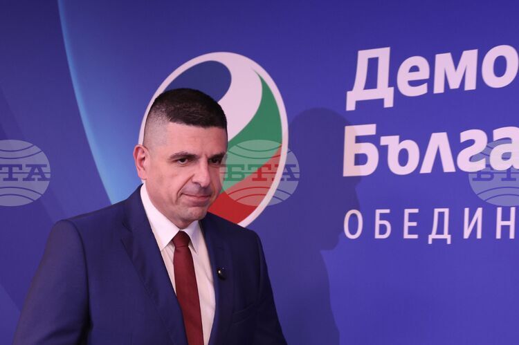 Управленската програма на кабинета „Радев” доста закъсня, коментира Ивайло Мирчев от „Демократична България"