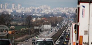 Възстановено е движението от км 26 до км 27 на магистрала "Тракия" в посока София, което беше ограничено заради пожар