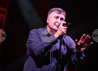Веселин Маринов ще изнесе концерт в родния си град Полски Тръмбеш Веселин Маринов ще изнесе концерт в родния си град Полски Тръмбеш