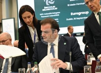 АНА-МПА: Наложително е да ускорим пътя си към по-голяма европейска енергийна независимост, каза след заседание на Еврогрупата нейният председател и гръцки финансов министър Пиеракакис АНА-МПА: Наложително е да ускорим пътя си към по-голяма европейска енергийна независимост, каза след заседание на Еврогрупата нейният председател и гръцки финансов министър Пиеракакис