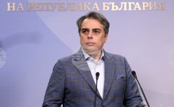 Асен Василев