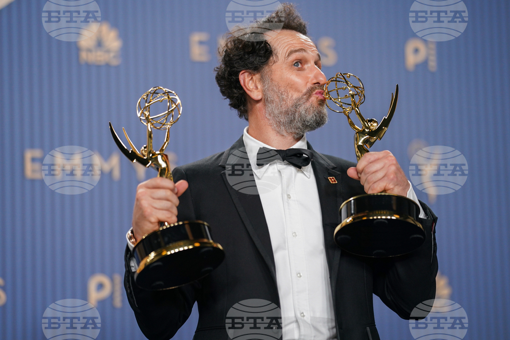 ктьорът Матю Рис по време на церемонията по връчването на наградите "Еми" в Лос Анджелис.
