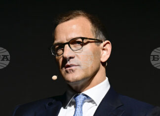 Чешкият милиардер Даниел Кретински стана най-големият акционер в английския Уест Хям