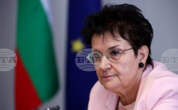 Данъчните промени целят защита на гражданите и финансовата стабилност, заяви заместник-министърът на финансите Людмила Петкова Данъчните промени целят защита на гражданите и финансовата стабилност, заяви заместник-министърът на финансите Людмила Петкова