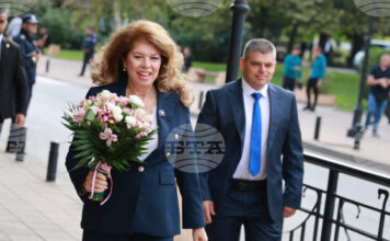 Датата 15 септември не е подвластна на времето и не се забравя, каза президентът Илияна Йотова при откриването на учебната година в Русе