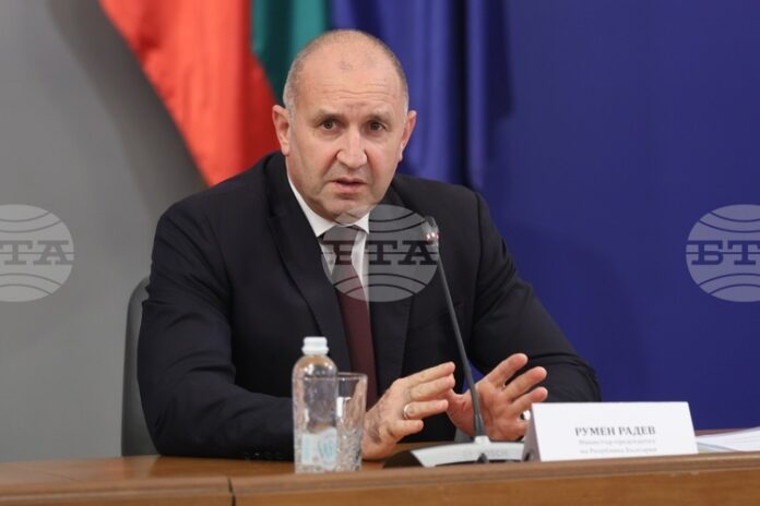 Финансовият лимит на Агенция “Пътна инфраструктура” за тази година е изчерпан, каза премиерът Румен Радев