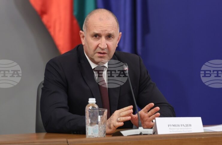 Финансовият лимит на Агенция “Пътна инфраструктура” за тази година е изчерпан, каза премиерът Румен Радев
