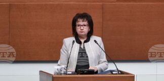 Годишните финансови отчети да бъдат в отделен поток за обработка, предвиждат гласуваните на първо четене промени в Търговския регистър