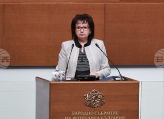 Годишните финансови отчети да бъдат в отделен поток за обработка, предвиждат гласуваните на първо четене промени в Търговския регистър