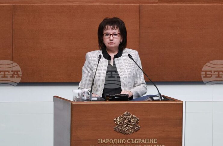 Годишните финансови отчети да бъдат в отделен поток за обработка, предвиждат гласуваните на първо четене промени в Търговския регистър