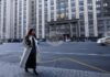 Известен руски политолог е задържан след парламентарния вот в страната