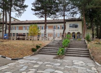 Министърът на отбраната Димитър Стоянов ще открие учебната година в Професионалната гимназия „Васил Левски“ в Мездра Министърът на отбраната Димитър Стоянов ще открие учебната година в Професионалната гимназия „Васил Левски“ в Мездра