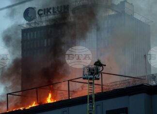 Москва съобщи, че руските сили са поразили тази нощ товарен кораб в Черно море, център за данни в Киев, инфраструктура в Одеска област