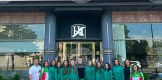 Националният отбор по спортна аеробика за юноши и девойки вече е в Испания