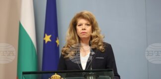 От деня на Съединението България се връща на географската карта на света, каза в Пловдив президентът Илияна Йотова