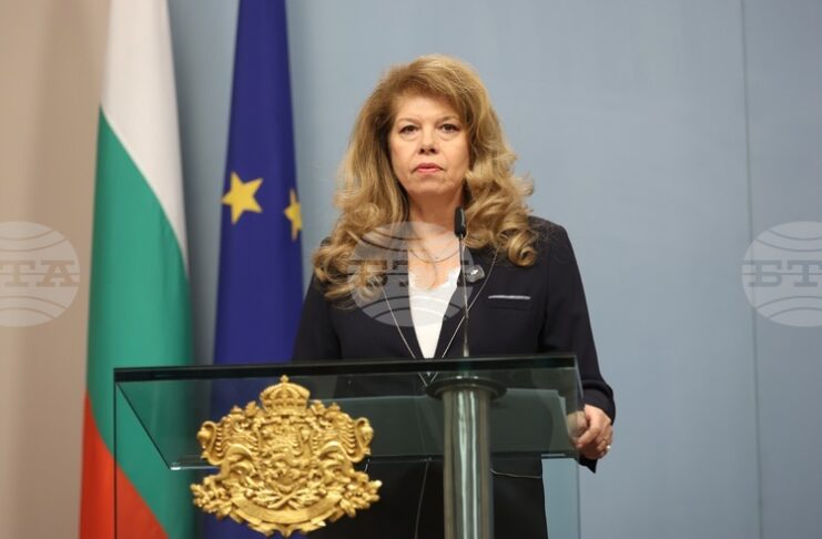 От деня на Съединението България се връща на географската карта на света, каза в Пловдив президентът Илияна Йотова
